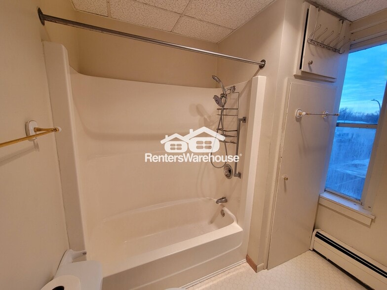 Building Photo - 101 2nd Ave N