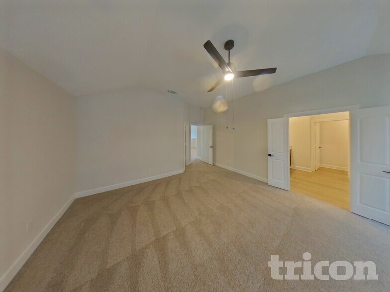 Building Photo - 1209 Bullock Dr