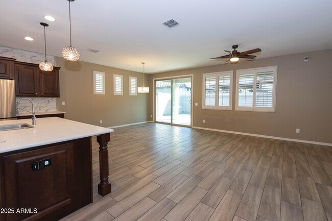 Building Photo - 3951 E Turley St