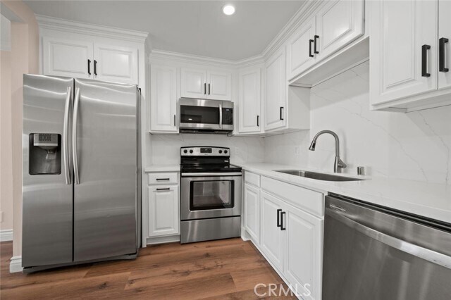 Building Photo - 300 Cagney Ln