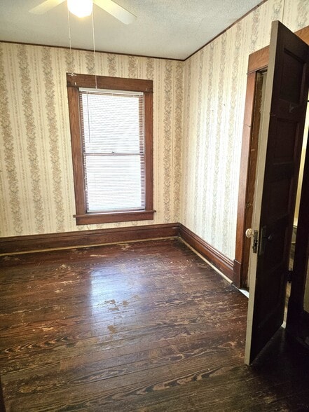 Building Photo - 224 N 13th St