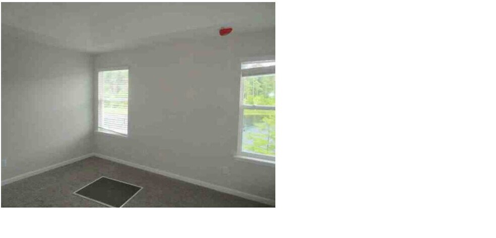Building Photo - 319 Richmond Dr