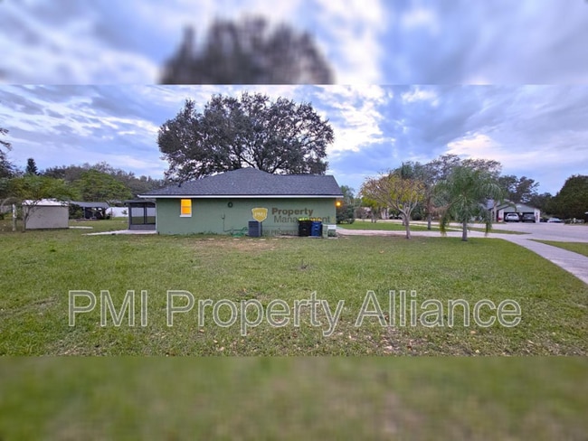 Building Photo - 16044 Worthington Blvd
