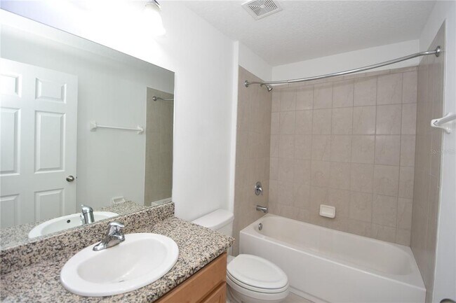 Building Photo - 31 Rosecroft Ln