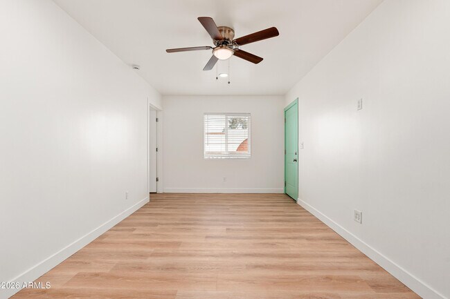 Building Photo - 1646 E McKinley St