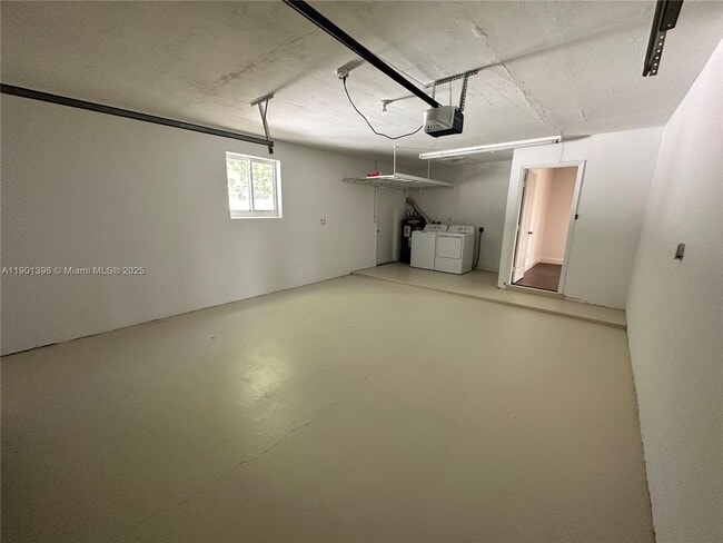 Building Photo - 4500 SW 42nd Terrace