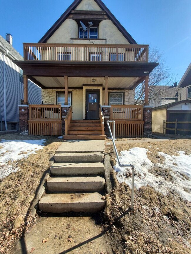 Building Photo - 3314 N Buffum St