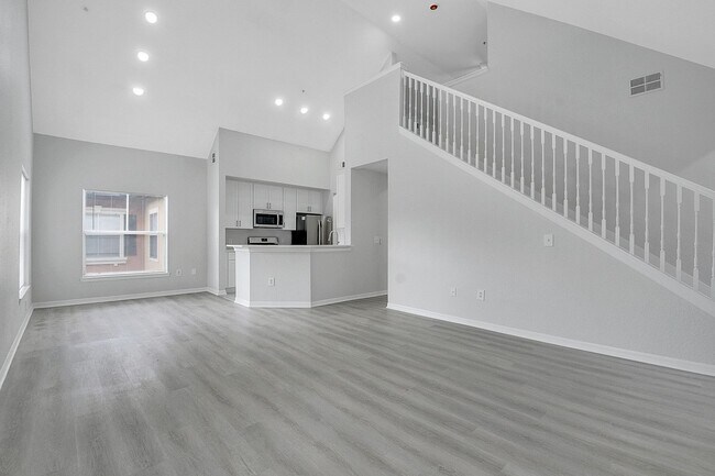 Building Photo - Fully Remodeled 2/2 with Loft in MetroWest...