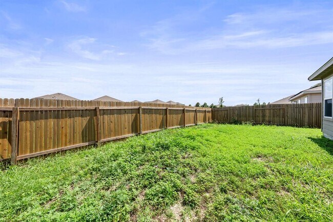Building Photo - 216 Wincanton Ln