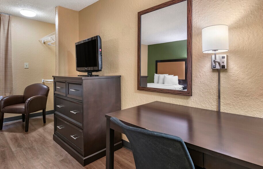 Building Photo - Furnished Studio-Orlando - Universal Studios - Major Blvd.