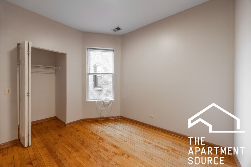 Building Photo - 1010 N Kedzie Ave