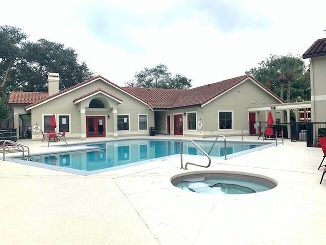 Building Photo - 3038 Parkway Blvd