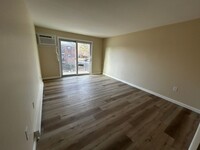 Building Photo - Second Floor, 1 bedroom, 1 bath, Loudon Rd...