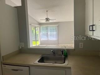 Building Photo - 3212 Cloverplace Dr