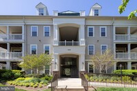 Building Photo - 13107 Millhaven Pl