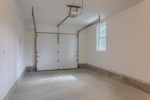 Building Photo - 17 Hamel Way