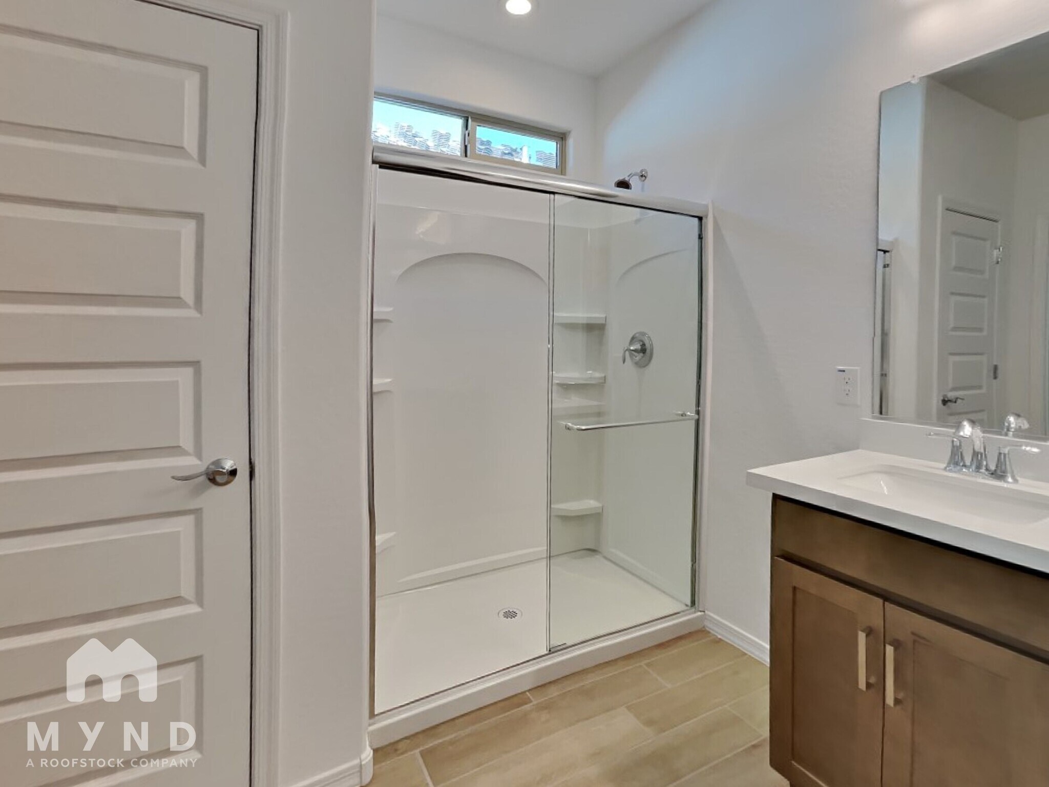 Building Photo - 9967 W Whitton Ave