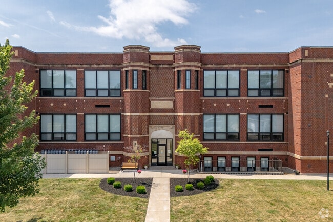 Building Photo - Willow Commons Apartments