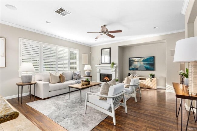 Building Photo - 45023 Silver Rose St