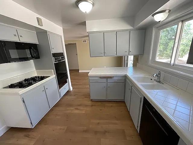 Building Photo - 19821 Merryhill St