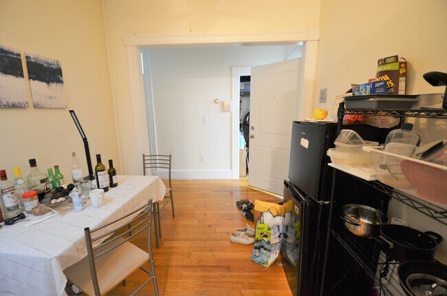 Dining area - 35 Brookline Apartments