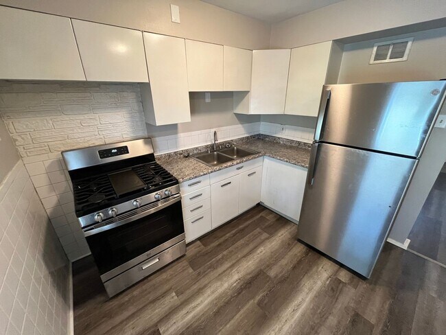 Primary Photo - Recently Renovated Three Bedroom Move In R...