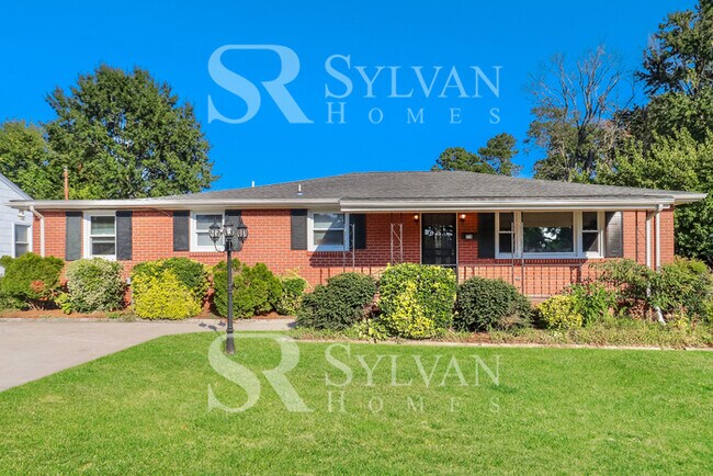 Building Photo - Charming 3BR 2BA Home