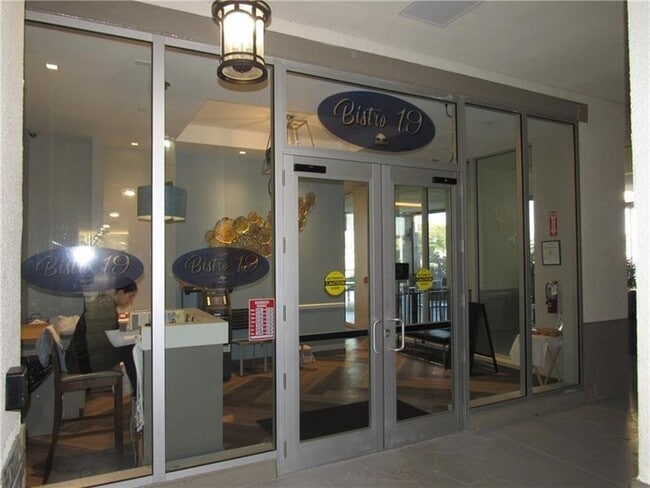 Building Photo - 1501 Cayman Way