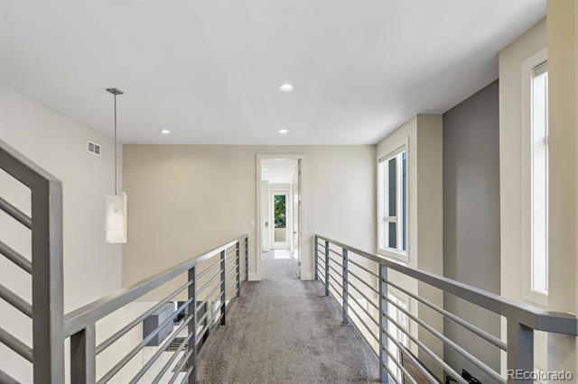 Building Photo - 2414 Glenarm Pl