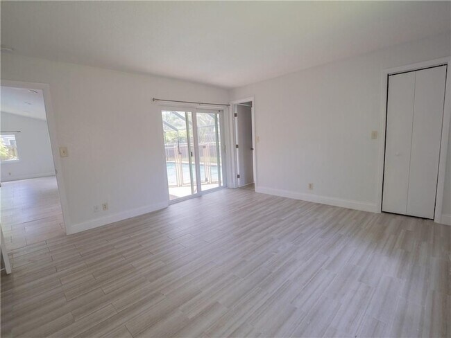 Building Photo - 5332 NW 29th Ct