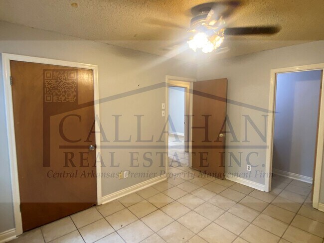 Building Photo - 5 Sweet Rose Ln