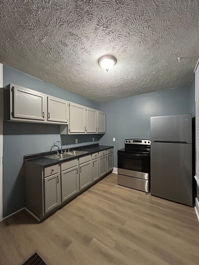 Primary Photo - Unique 3-Bedroom, 2-Bathroom Home with Mother-In-Law Suite – $1,600/Month