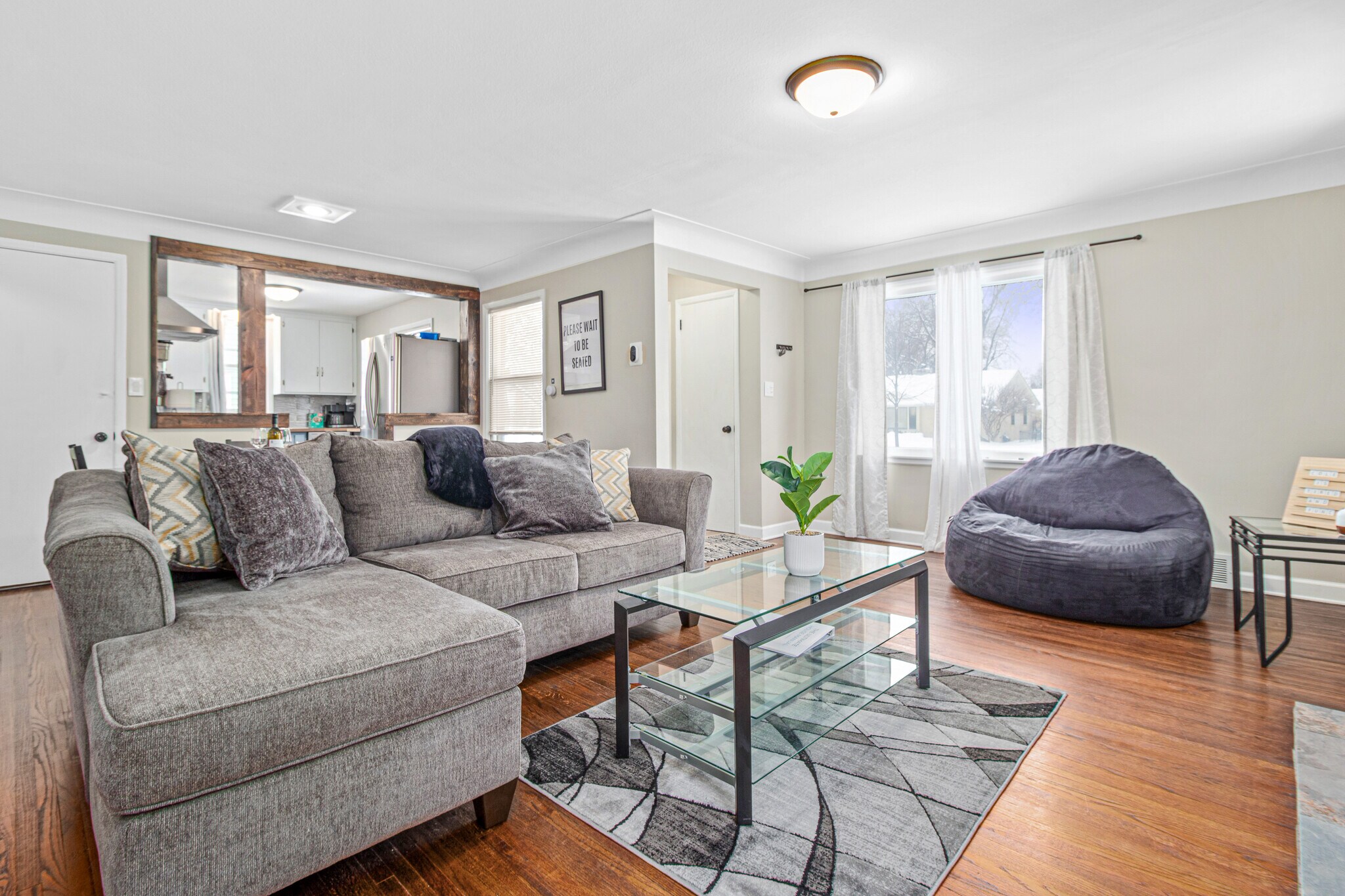 Building Photo - 6033 11th Ave S