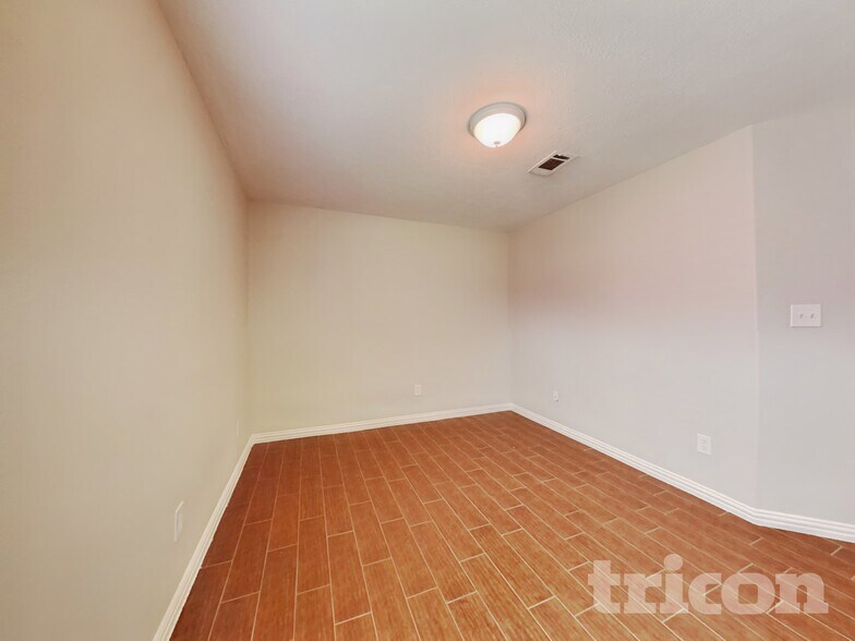 Building Photo - 138 Snug Harbor Blvd