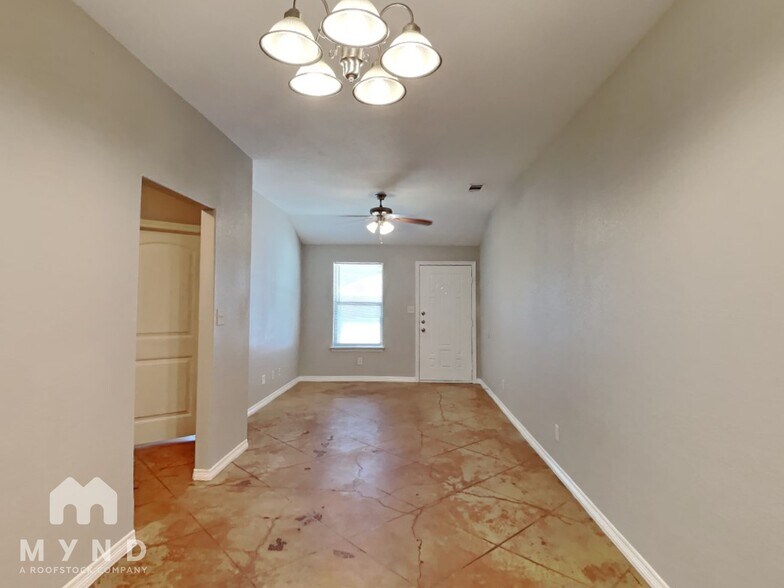 Building Photo - 226 Walnut Bend Rd