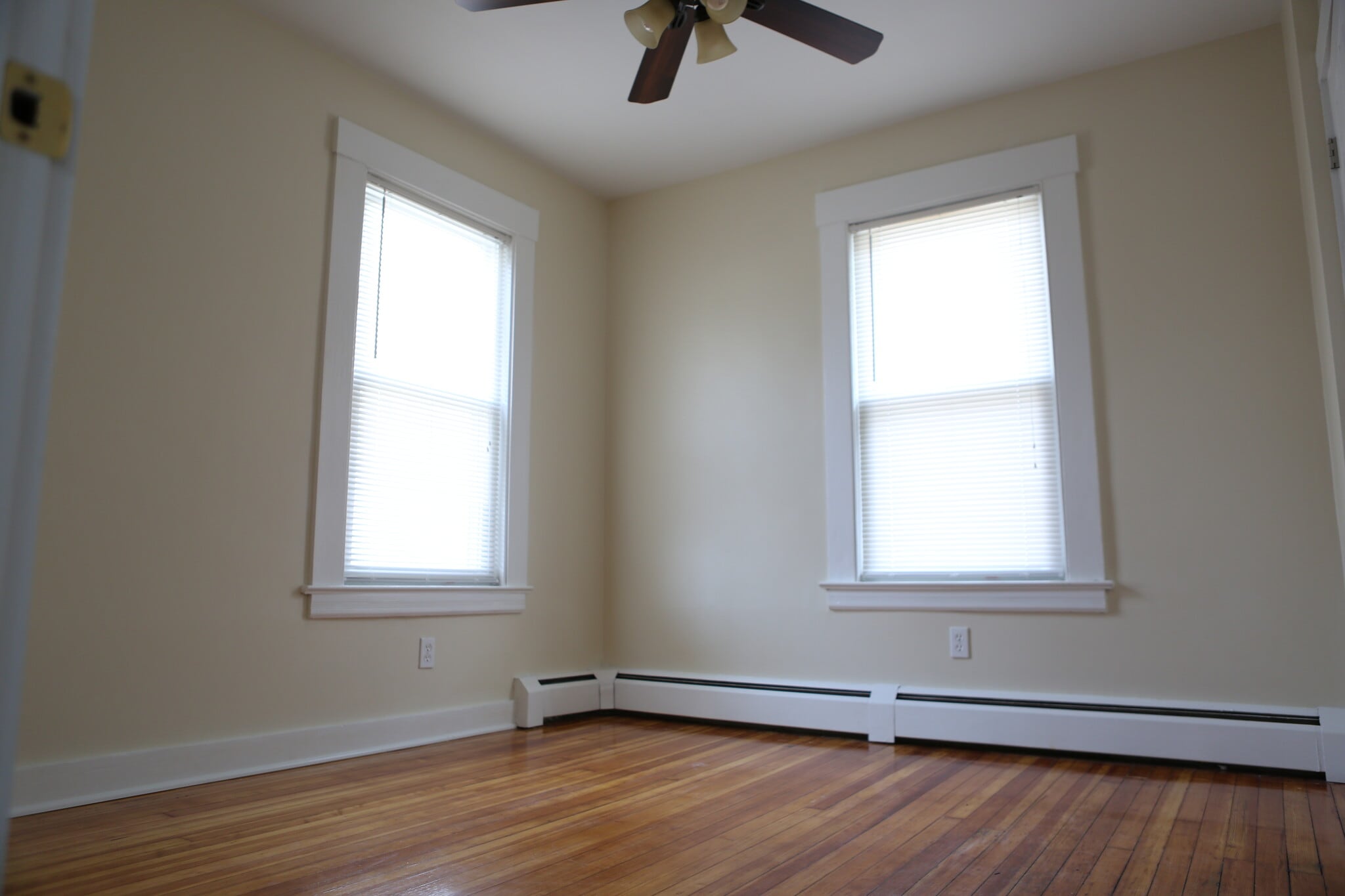 Building Photo - 33 S Cherry St