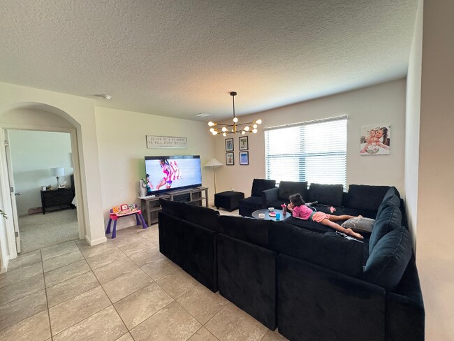 Building Photo - 4564 Magenta Isles Dr