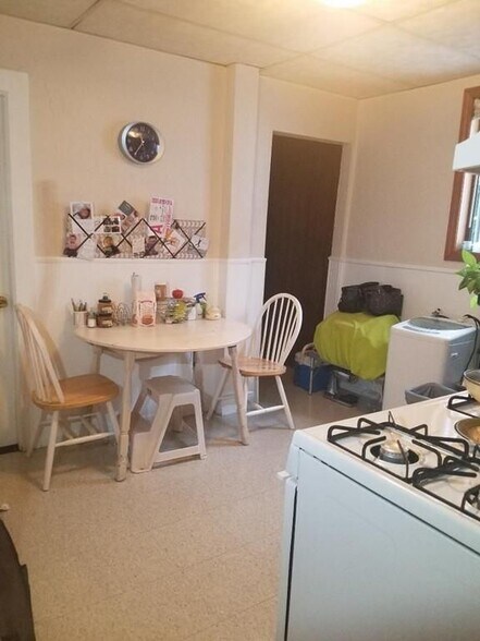 Building Photo - 109 Pearson Rd