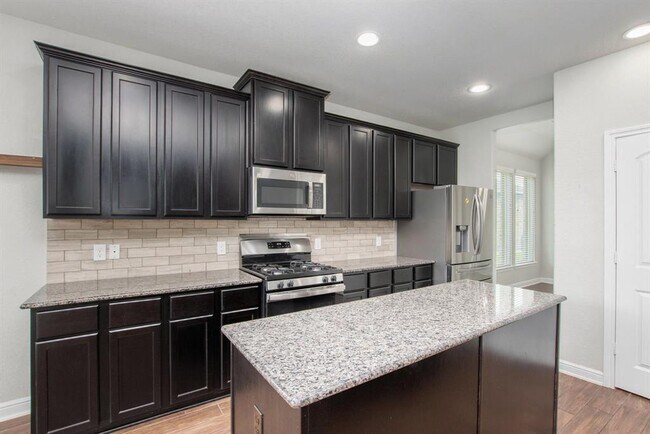 Building Photo - 18911 Cypress Bay Dr