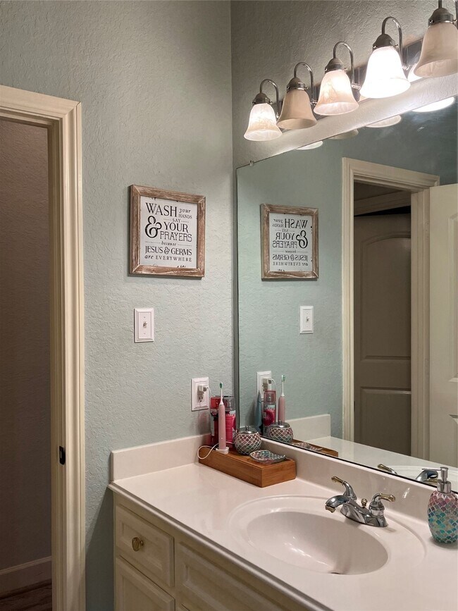 Building Photo - 22710 Coriander Dr