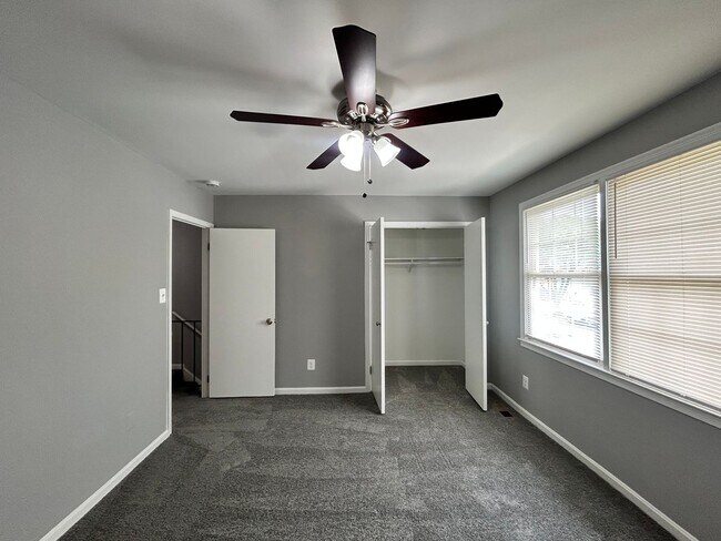 Building Photo - 5442 Princess Dr