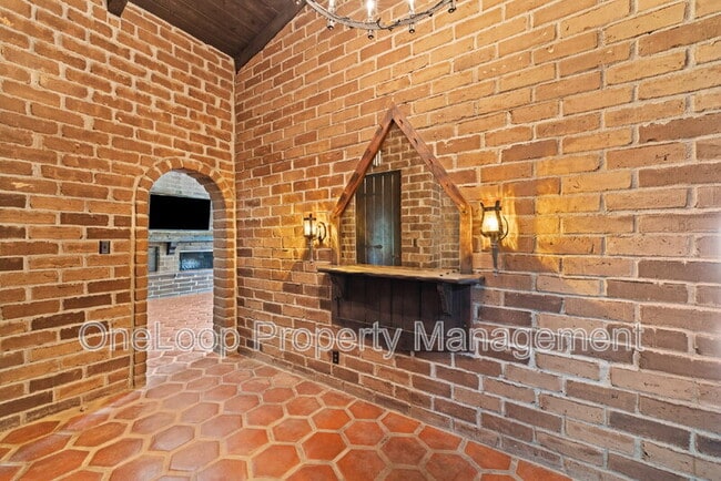 Building Photo - 4085 Via Palo Verde Lago