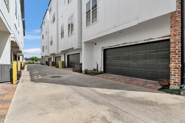 Building Photo - 2719 Cohn St