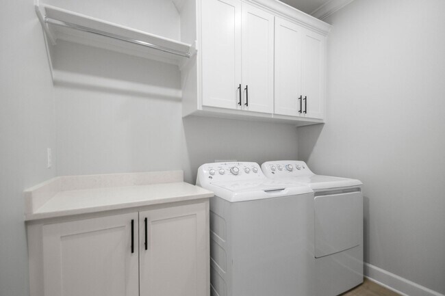 Building Photo - 308 Kanis Ridge Dr