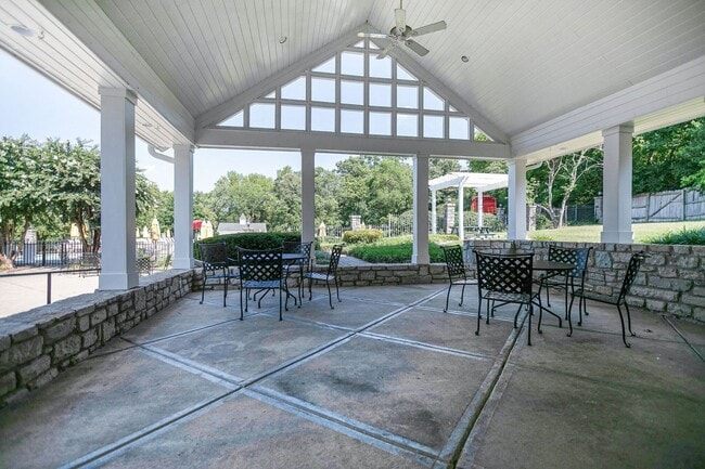 Building Photo - Welcome to this beautifully remodeled sing...