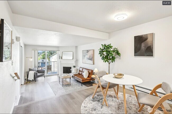 Building Photo - 9484 Redmond - Woodinville Rd NE