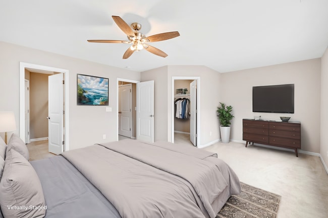 Building Photo - Modern Elegance in Brightleaf: 3-Bedroom Townhouse with Amenities Galore