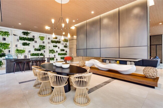 Building Photo - 45 SW 9th St