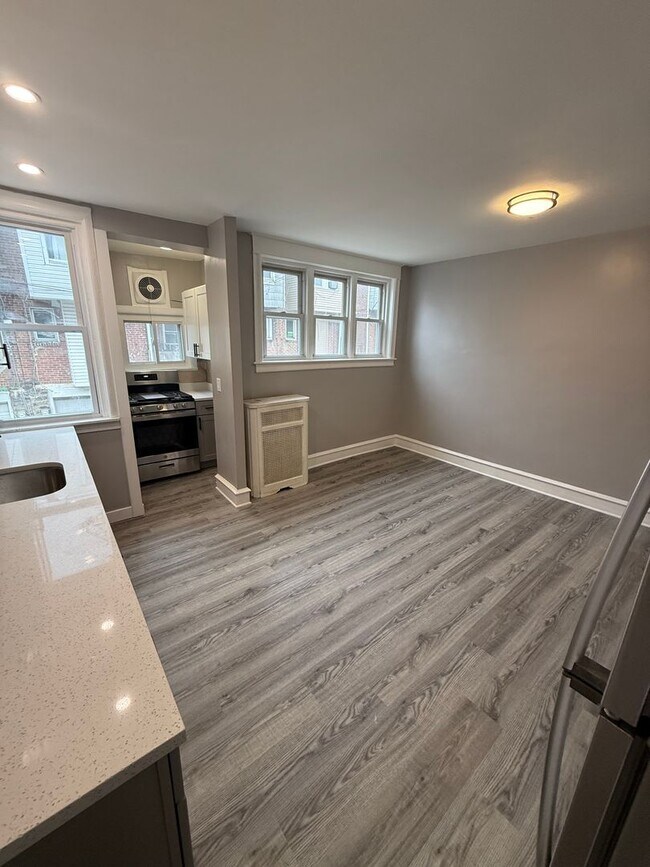 Building Photo - 3 bedroom rental in Olney Section of Philadelphia