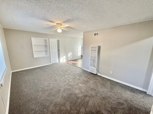 Building Photo - 4093 Barron Ave